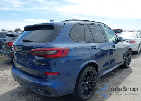 2022 BMW X5 xDrive40I z USA, uszkodzony, nr VIN 5UXCR6C05N9K88827